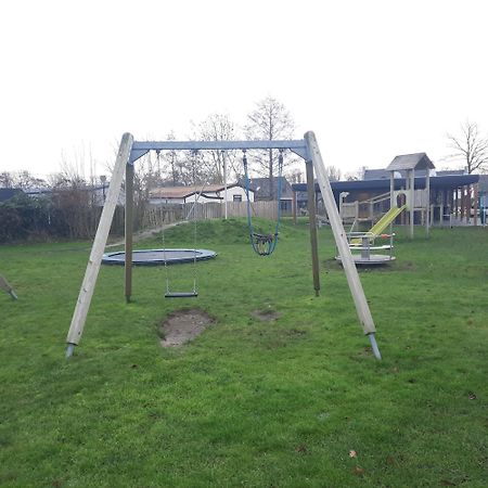 Meertje Villa 81 Op Recreatiepark De Wielen Sint Maarten Eksteriør billede